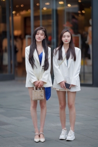 【精选街拍】Vol.2858 西装外套显瘦 [128P+1V-1.40GB]