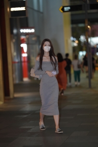 【精选街拍】Vol.1674 漂亮的一字长裙小姐姐 [36P+1V-580MB]